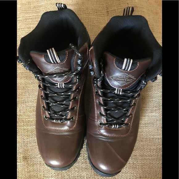 Other - Saint johns bay men’s boots size 10 medium